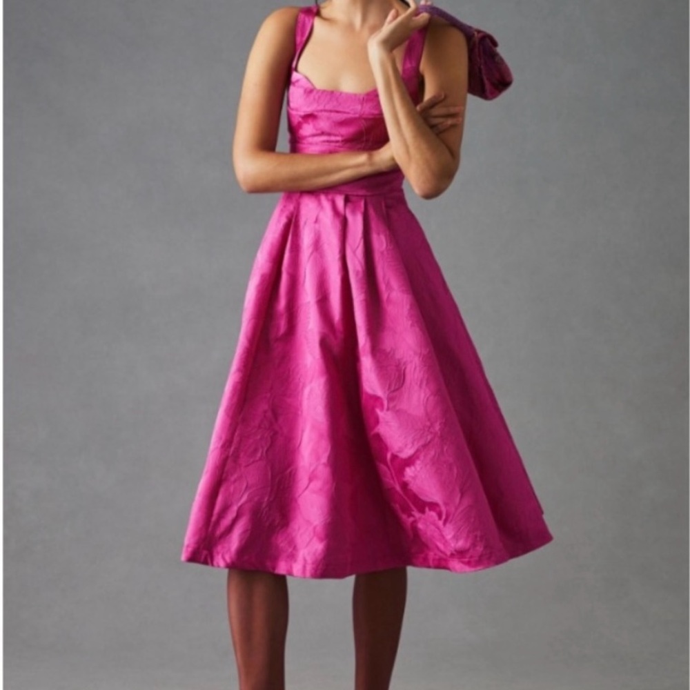 Anthropologie Pink Pleated Midi Dress Square Neck Cap Sleeve size 8